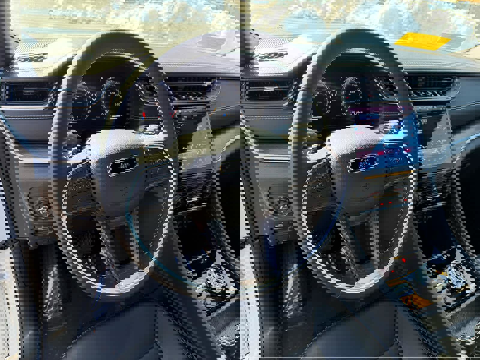 Used 2025 Jeep Grand Cherokee L Limited image 14