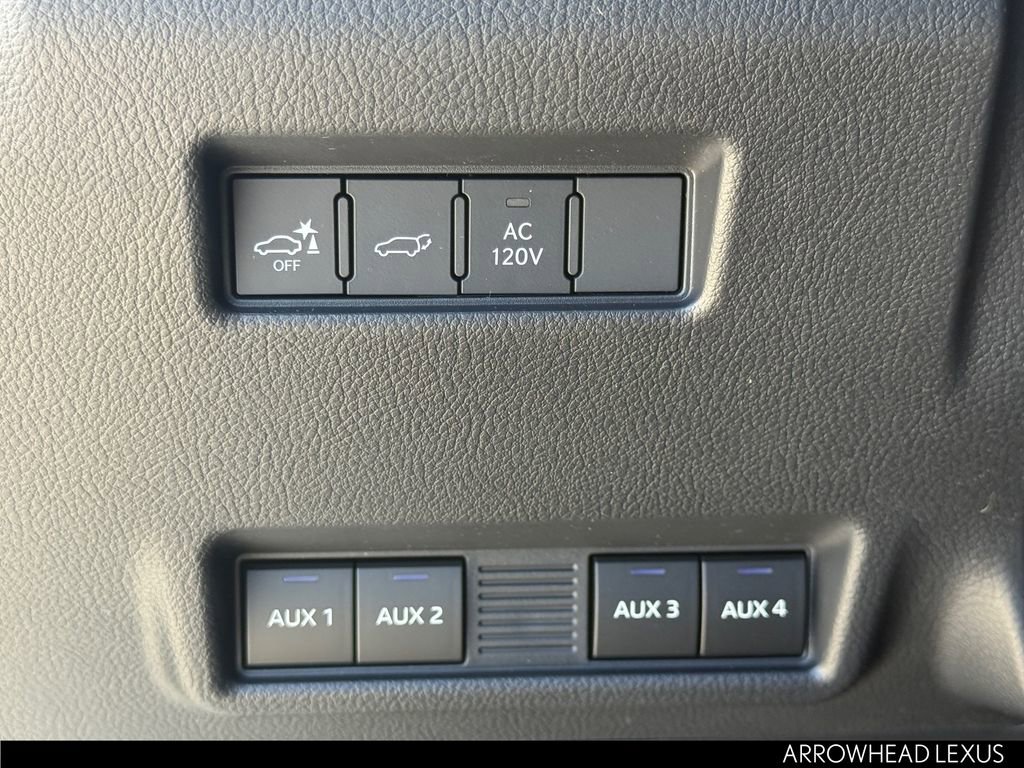 Used 2026 Lexus GX 550 AWD/4WD image 23