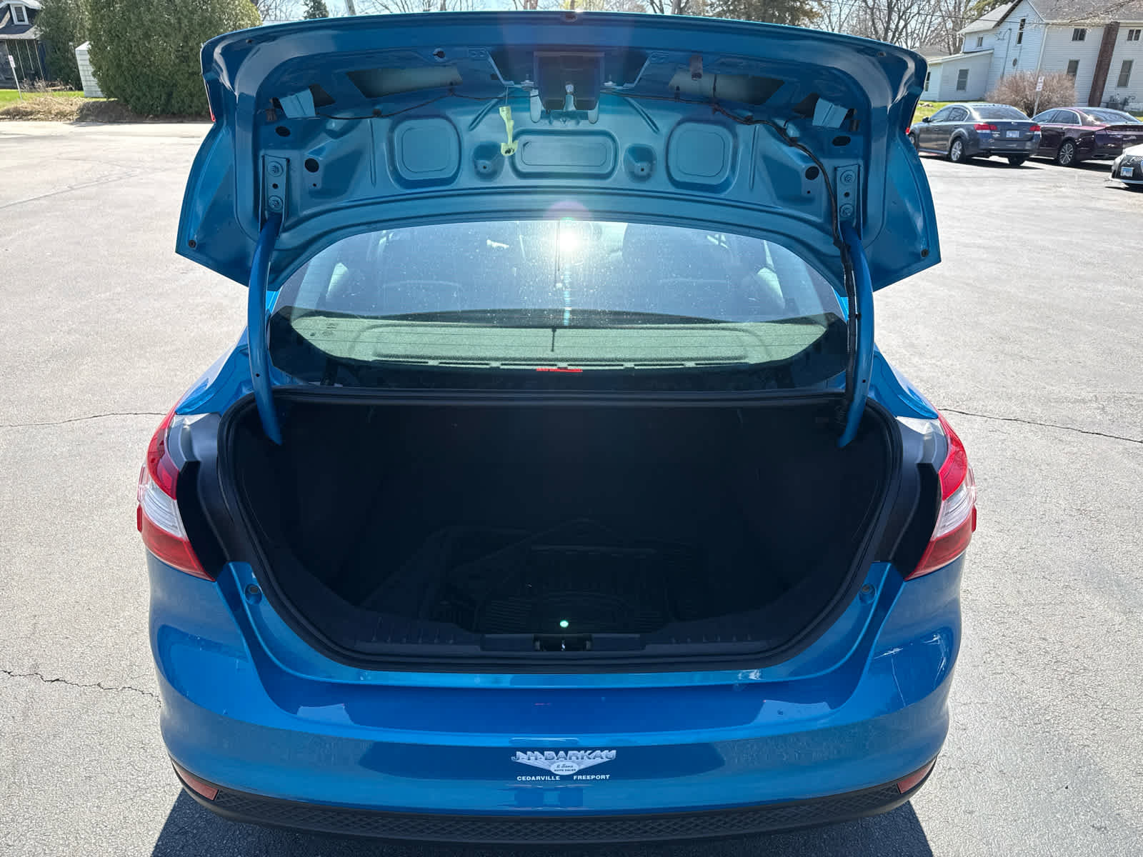 Used 2014 Ford Focus SE w/ SE Winter Package FWD image 15