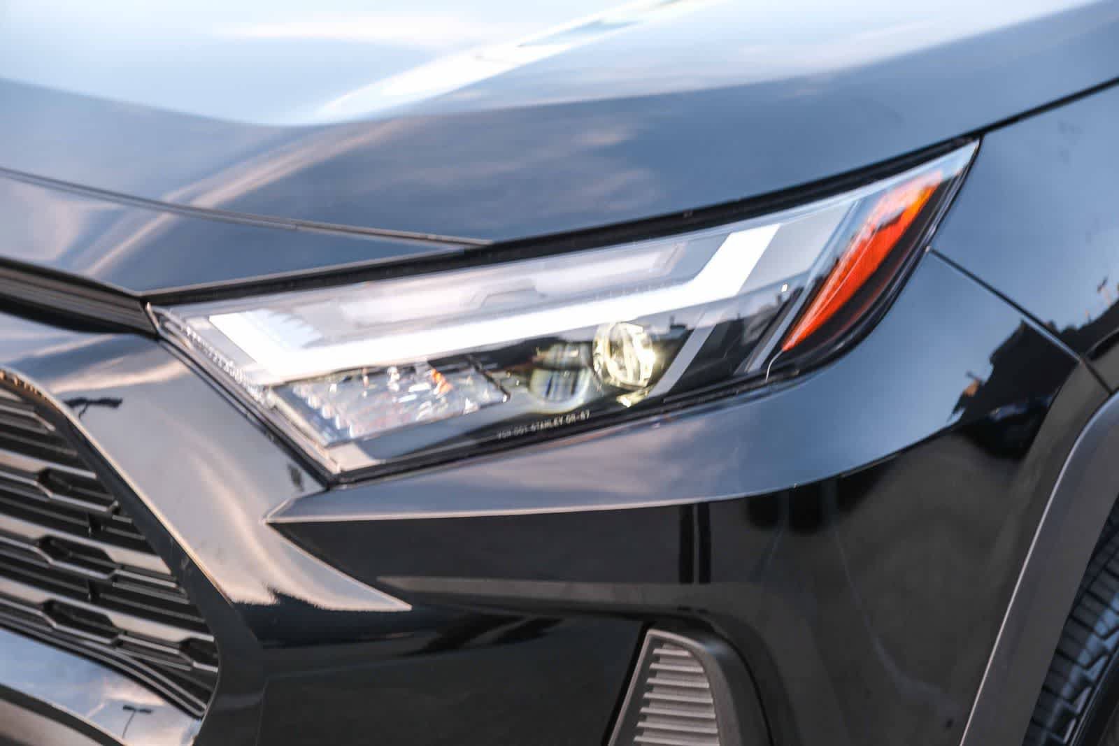 Certified 2025 Toyota RAV4 XLE FWD image 12