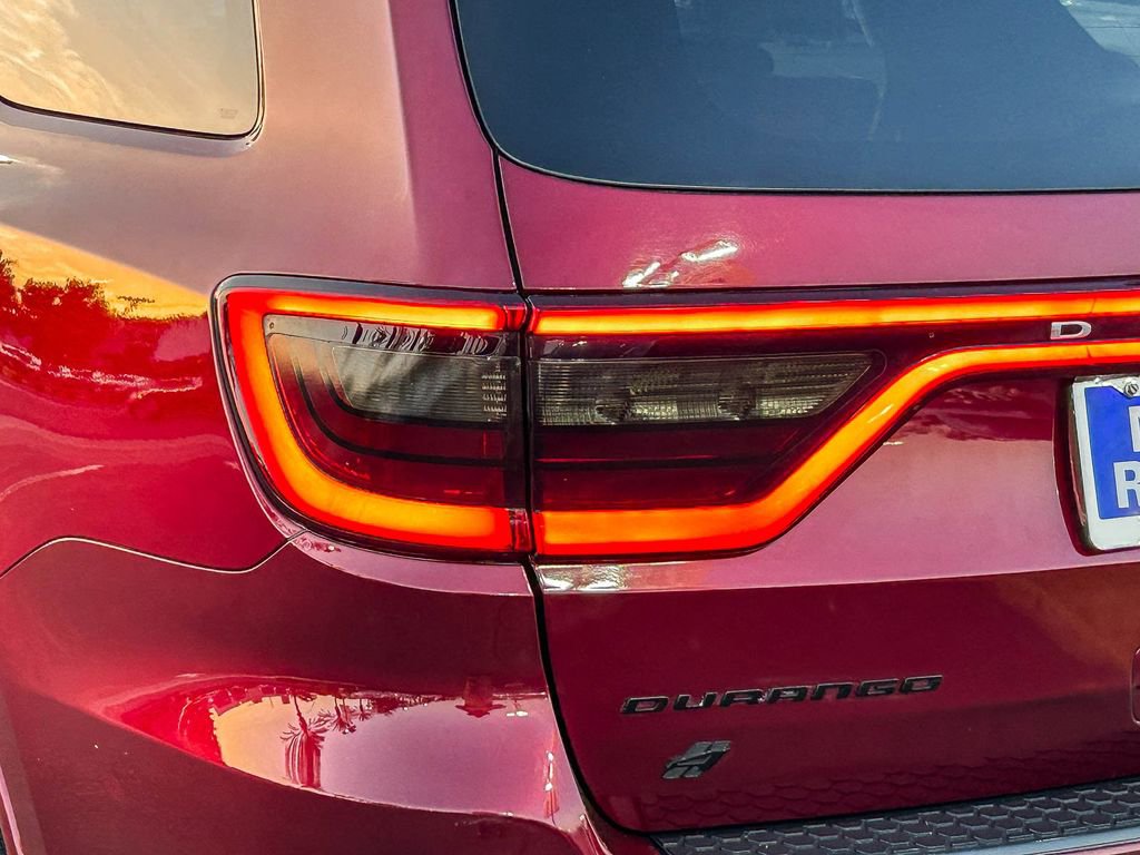 Used 2018 Dodge Durango R/T w/ Technology Group AWD/4WD image 11