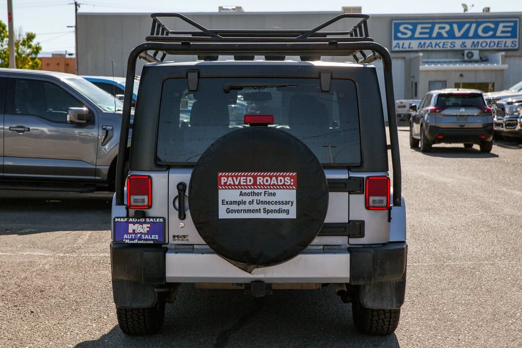 Used 2014 Jeep Wrangler Sahara w/ Connectivity Group AWD/4WD image 6