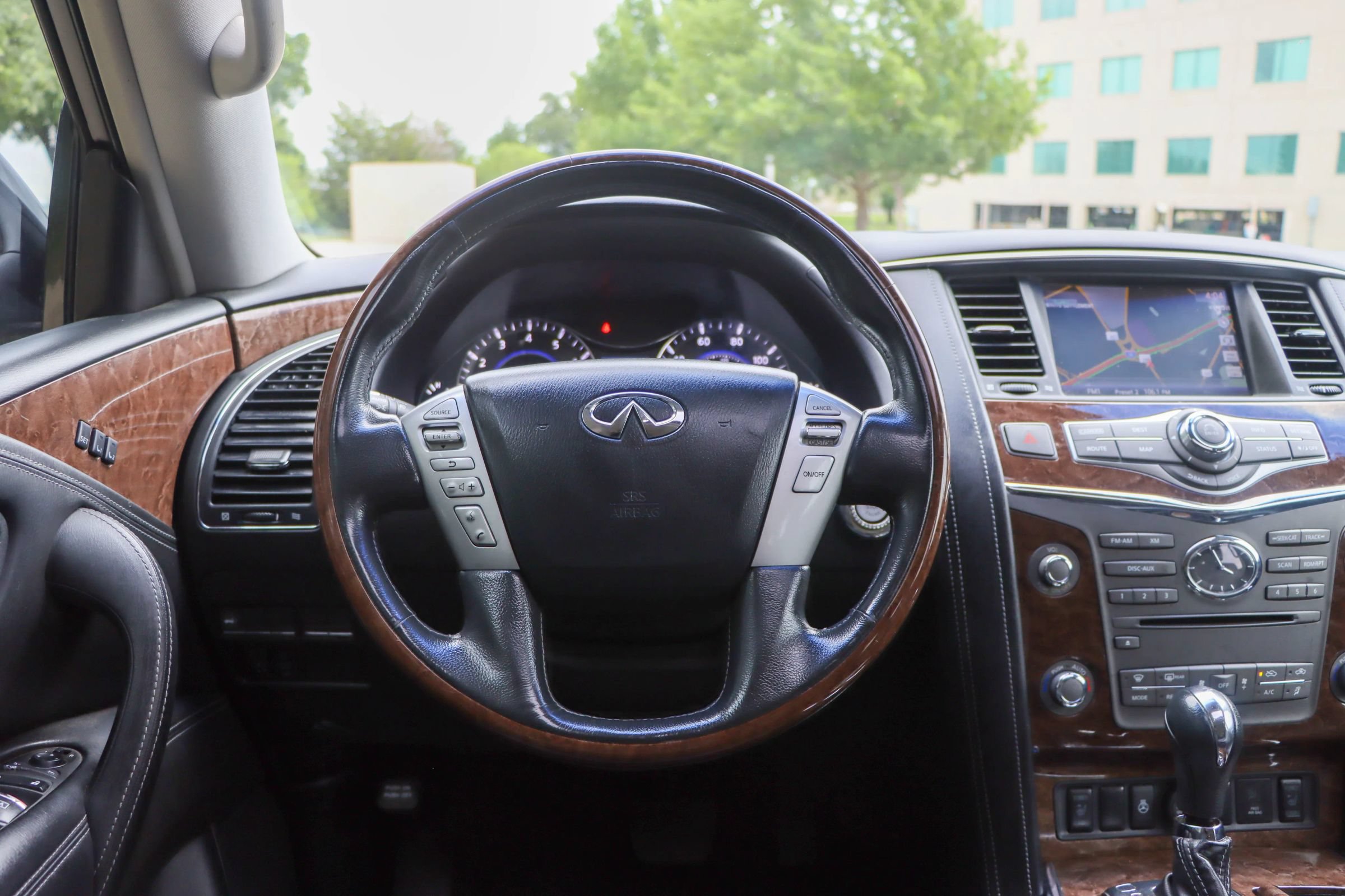 Used 2016 INFINITI QX80 2WD image 32