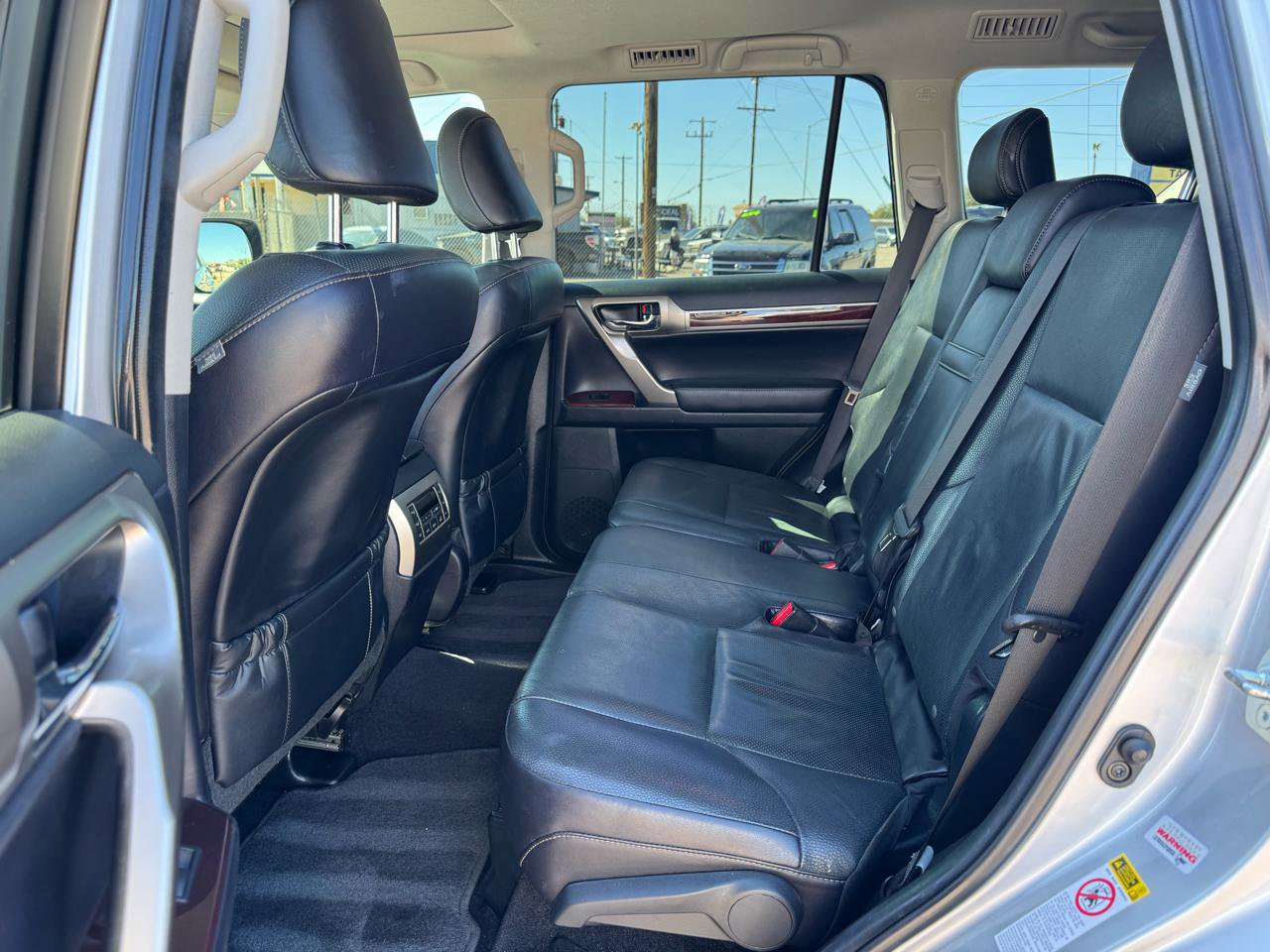 Used 2016 Lexus GX 460 w/ Premium Package image 40