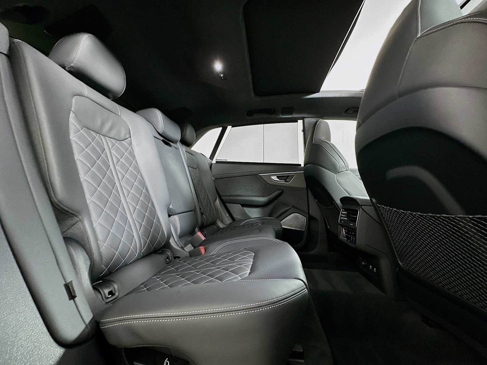 Certified 2024 Audi SQ8 Prestige image 26