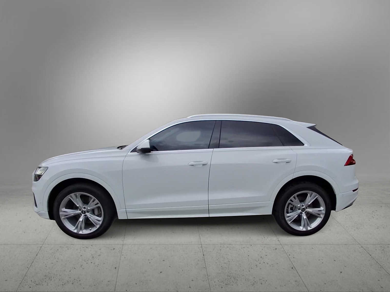 Used 2023 Audi Q8 Premium w/ Convenience Package AWD/4WD image 5