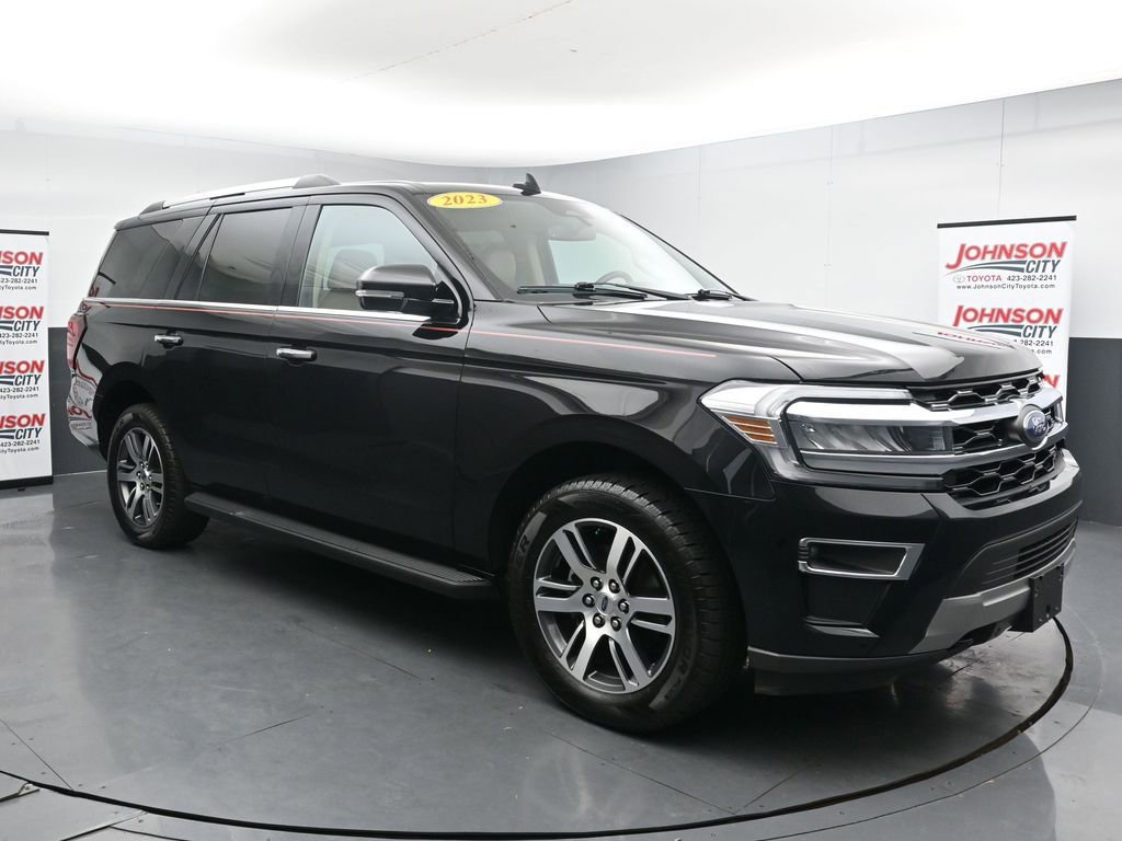 Used 2023 Ford Expedition Limited AWD/4WD image 2