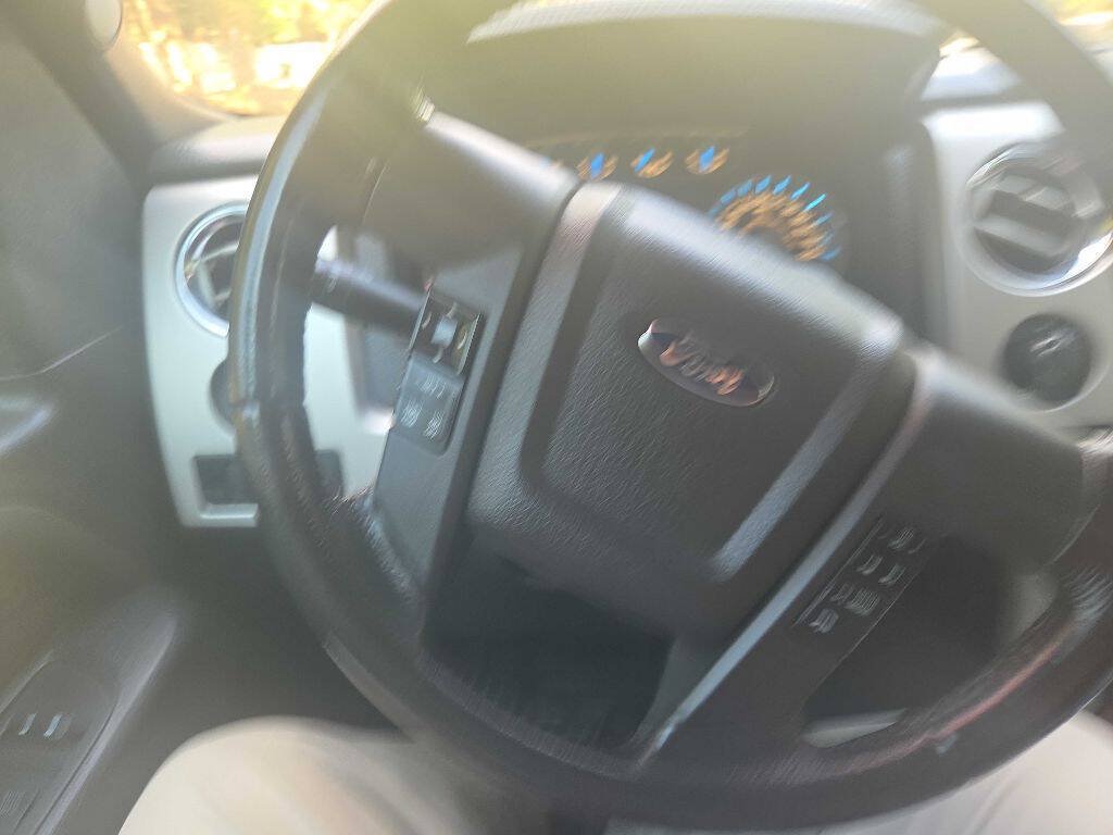 Used 2014 Ford F150 Lariat w/ Equipment Group 502A Luxury AWD/4WD image 37
