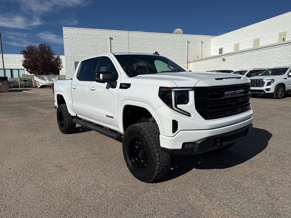 Used 2022 GMC Sierra 1500 Elevation w/ Elevation Premium Package image 3