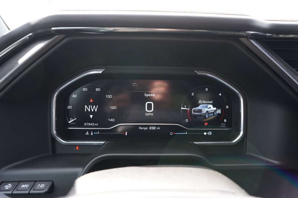 Used 2024 GMC Sierra 1500 AT4 w/ Technology Package AWD/4WD image 15