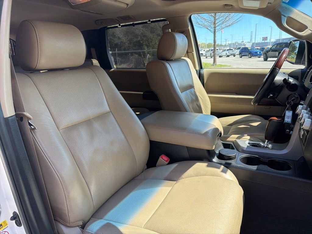 Used 2015 Toyota Sequoia Platinum image 12