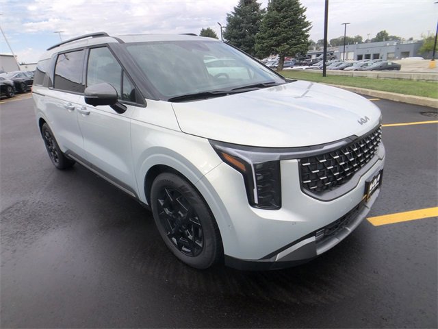 New 2026 Kia Carnival SX w/ SX Dark Edition Package