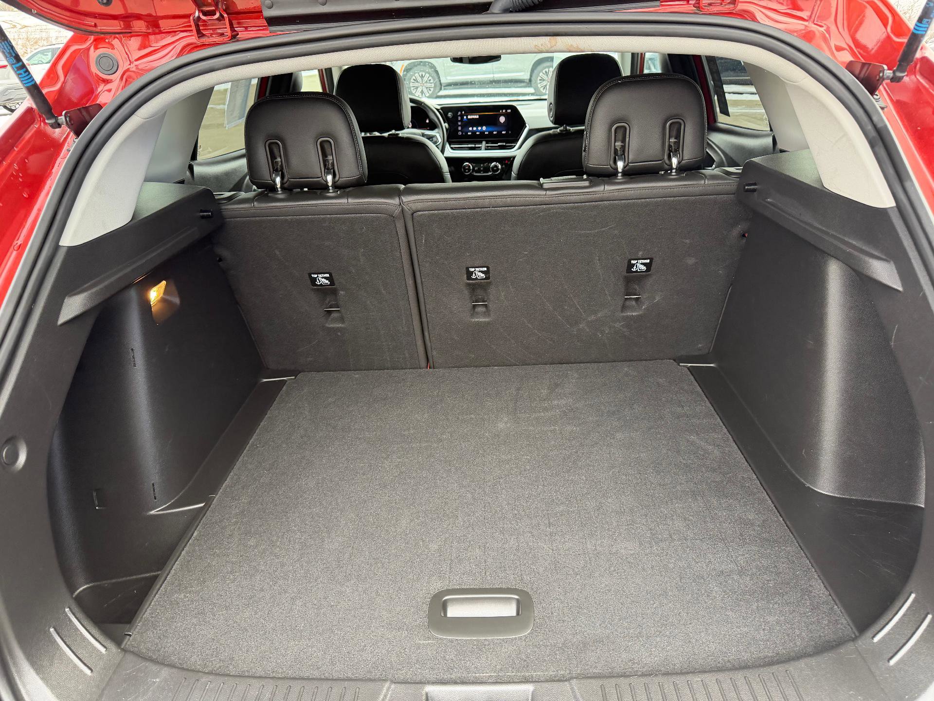 Certified 2024 Chevrolet Trax LT w/ Driver Confidence Package image 12