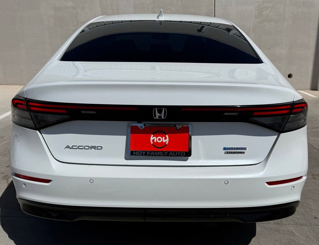 Used 2023 Honda Accord Touring image 4