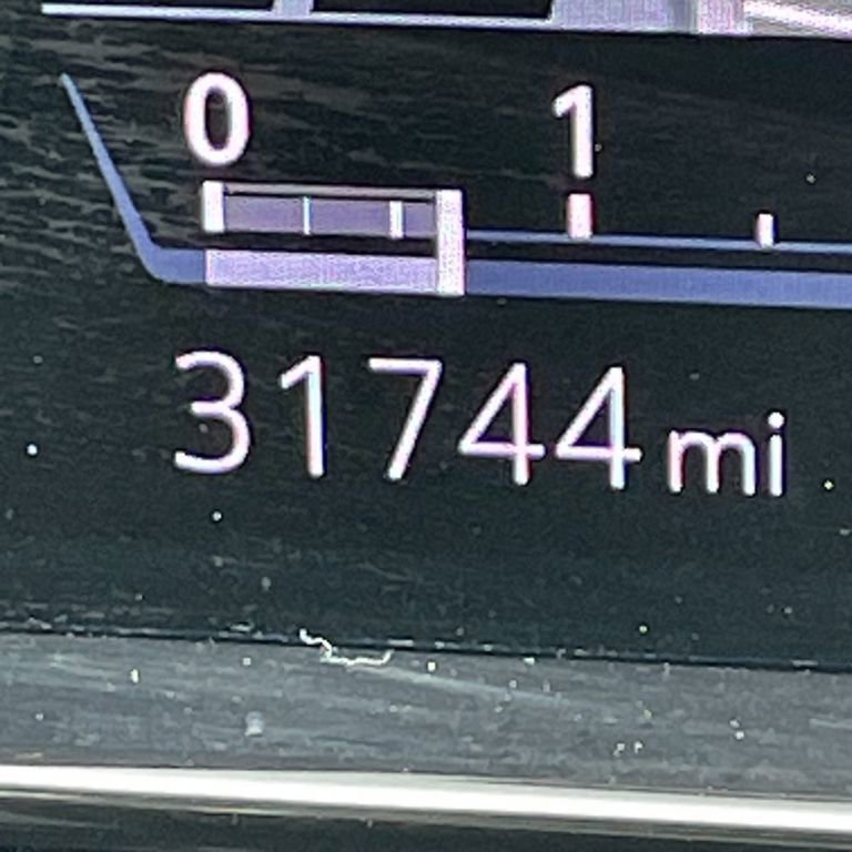 Used 2023 Cadillac Escalade ESV Sport w/ Touring Package image 10