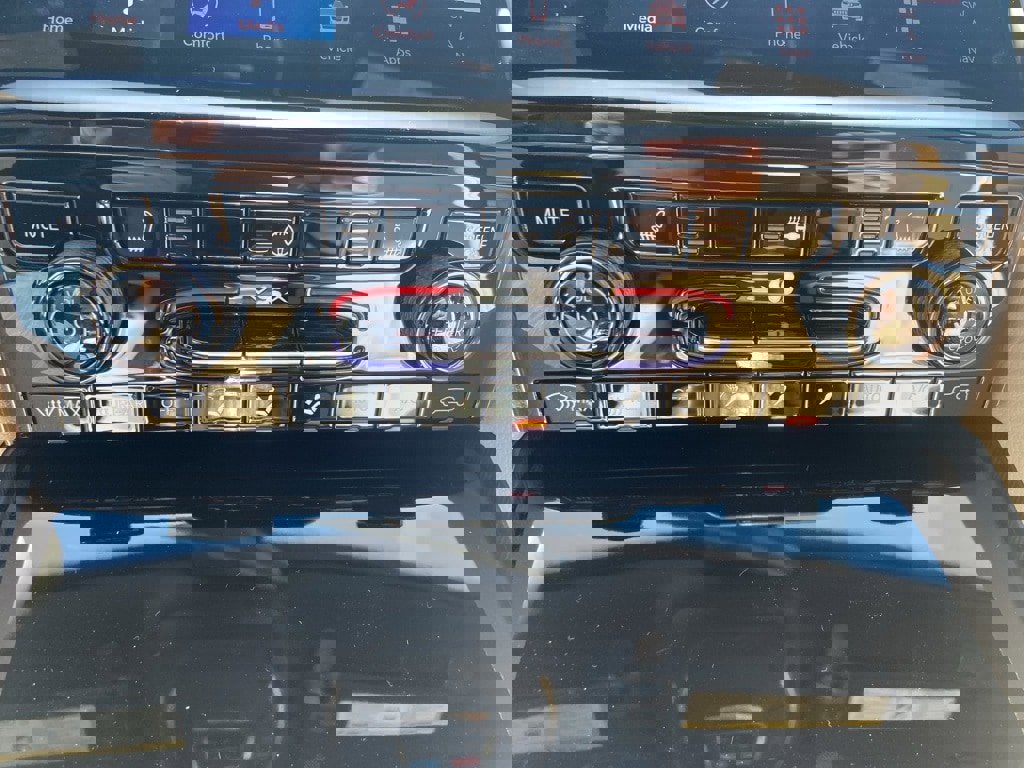 New 2025 Jeep Grand Cherokee L Limited w/ Black Appearance Package image 21