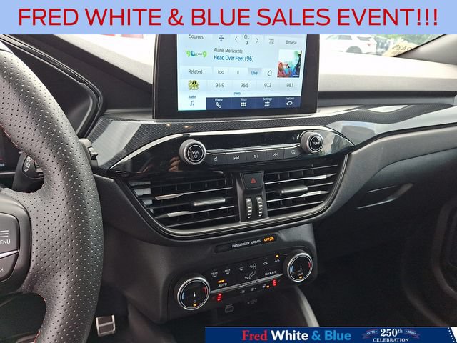 Certified 2024 Ford Escape ST-Line AWD/4WD image 23