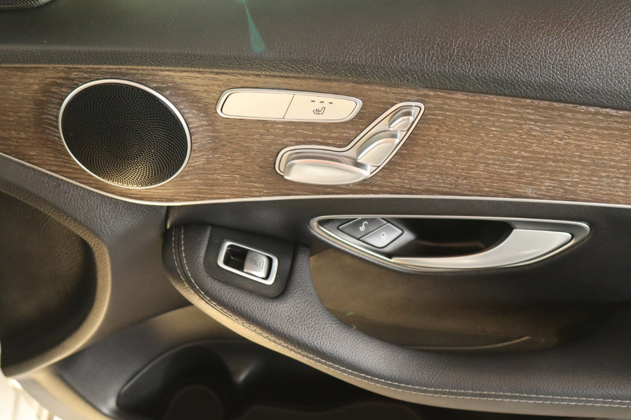 Used 2019 Mercedes-Benz C 300 4MATIC Sedan image 51