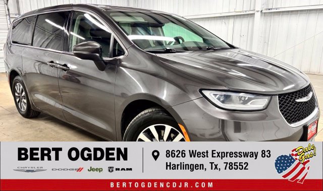 Used 2023 Chrysler Pacifica Touring-L