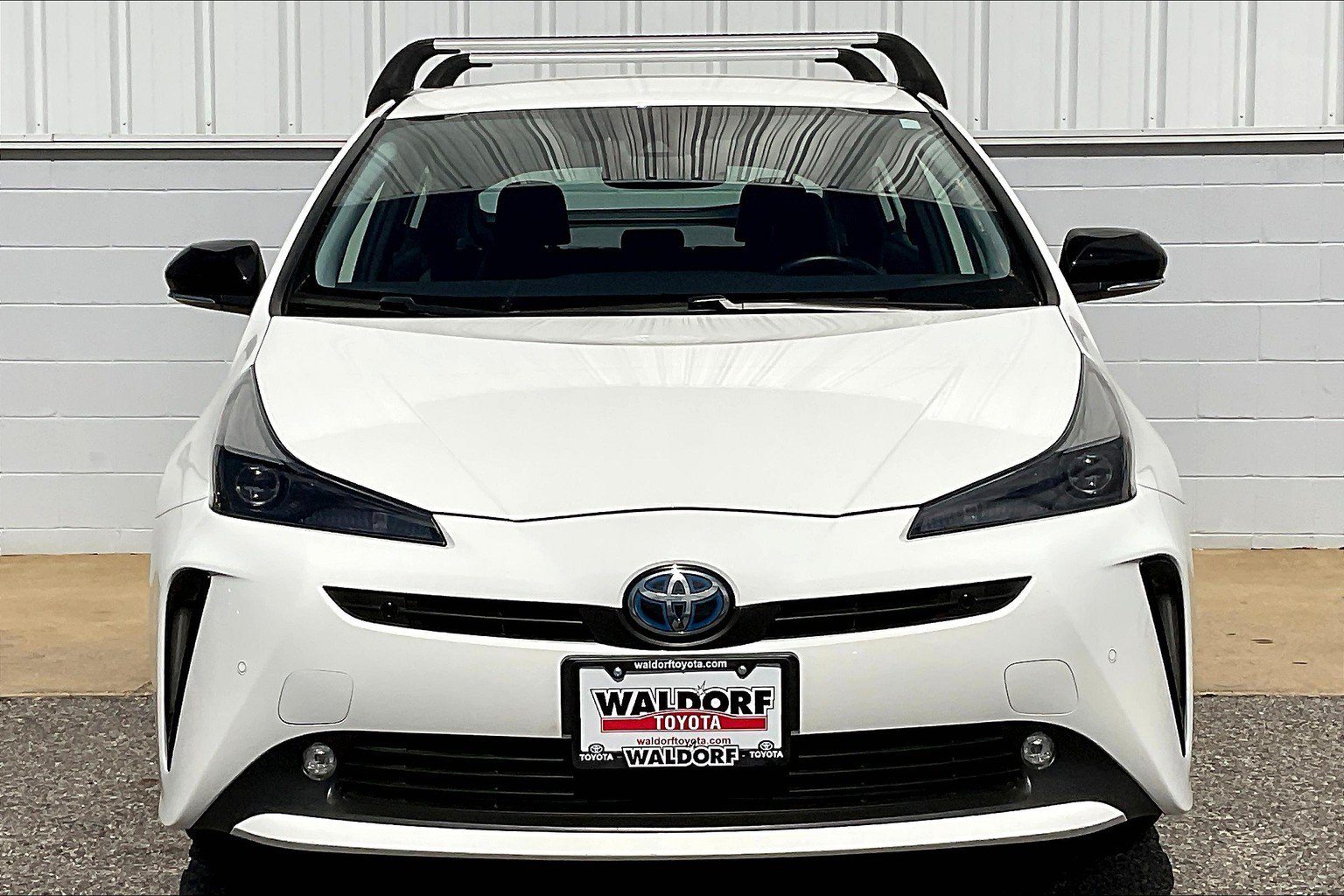 Used 2022 Toyota Prius AWD image 3