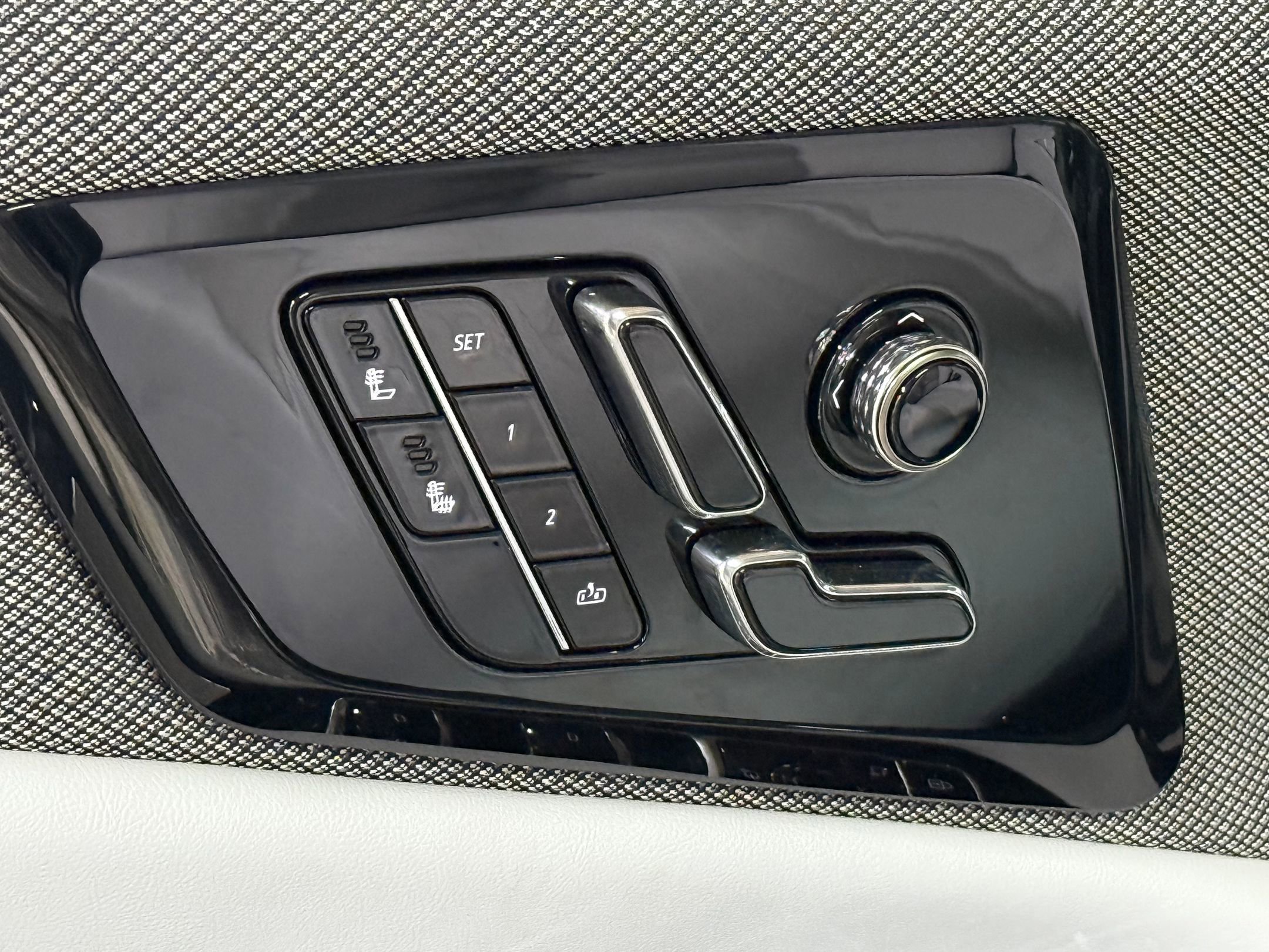 New 2026 Cadillac Optiq Sport 1 image 22