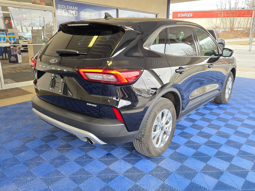 Used 2023 Ford Escape Active w/ Tech Pack #2 AWD/4WD image 5
