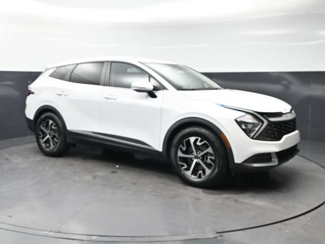Used 2023 Kia Sportage EX FWD image 3