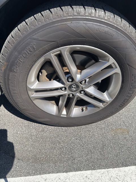 Used 2017 Hyundai Santa Fe Sport image 17