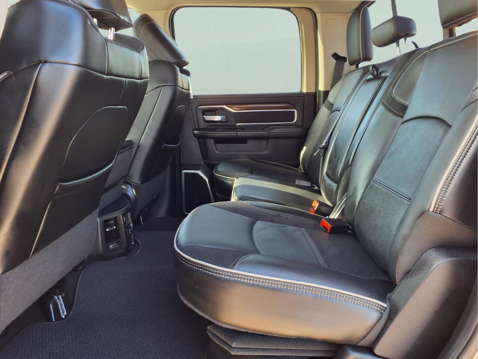 Used 2024 RAM 2500 Laramie image 12