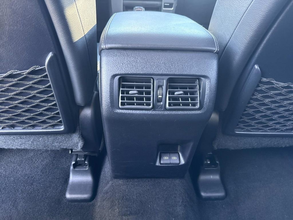 Used 2024 Toyota 4Runner Limited AWD/4WD image 21