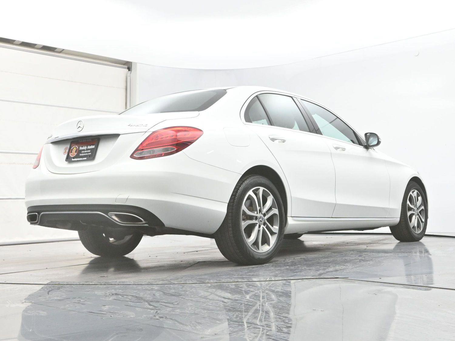 Used 2018 Mercedes-Benz C 300 4MATIC Sedan image 32