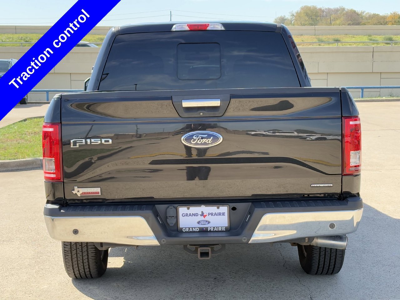 Used 2015 Ford F150 XLT w/ Equipment Group 302A Luxury RWD image 8