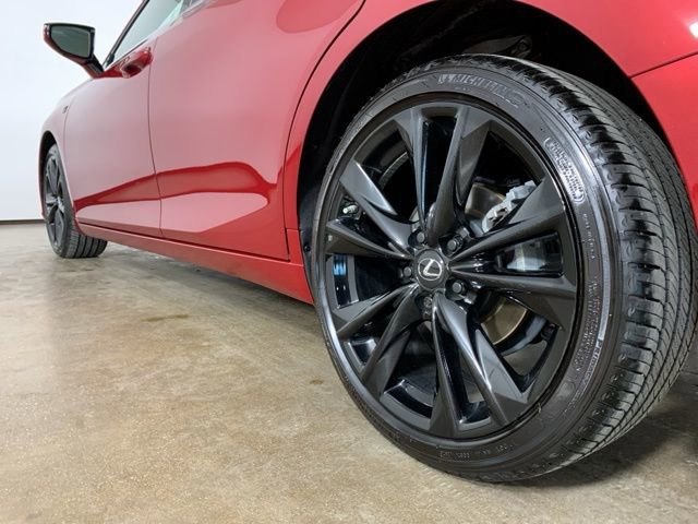 Used 2025 Lexus ES 300h F Sport w/ Accessory Package (Z2) image 15