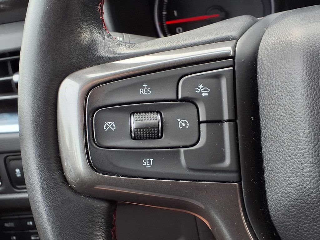 Used 2021 Chevrolet Suburban RST AWD/4WD image 27