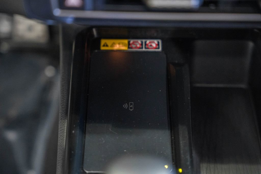 Used 2025 Toyota Camry SE image 22