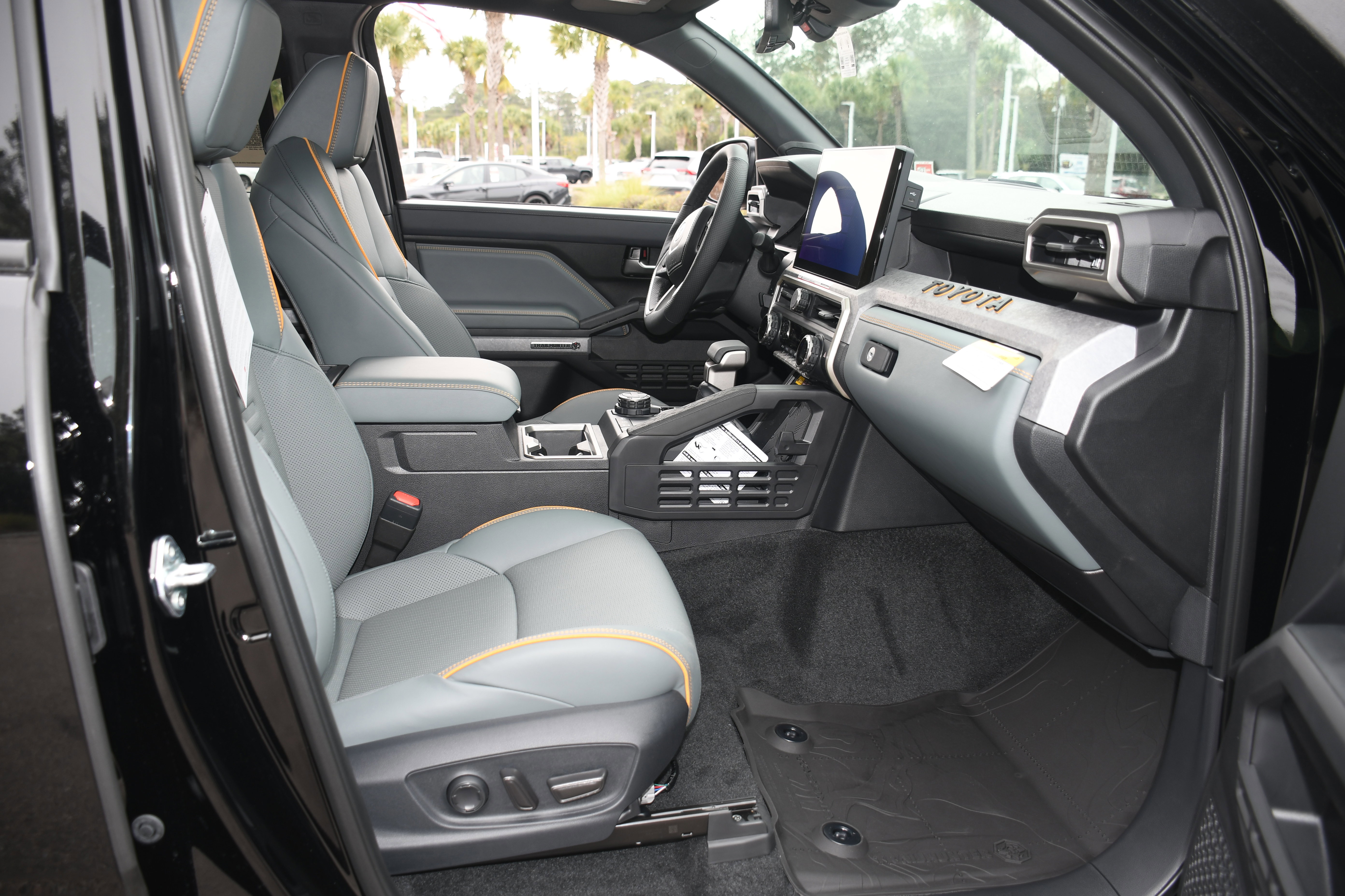 New 2025 Toyota Tacoma Trailhunter image 11