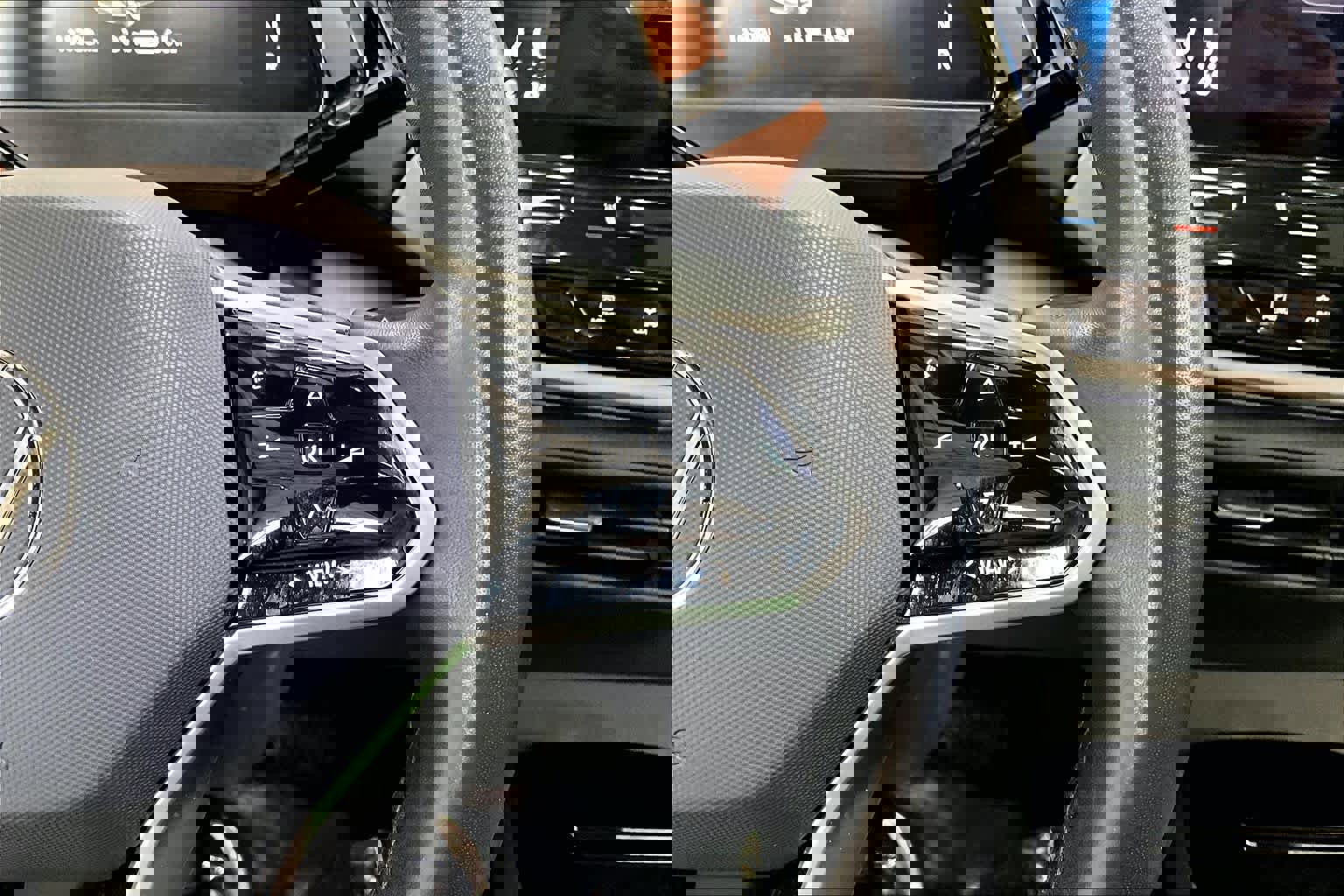 Used 2022 Volkswagen ID.4 Pro S image 22