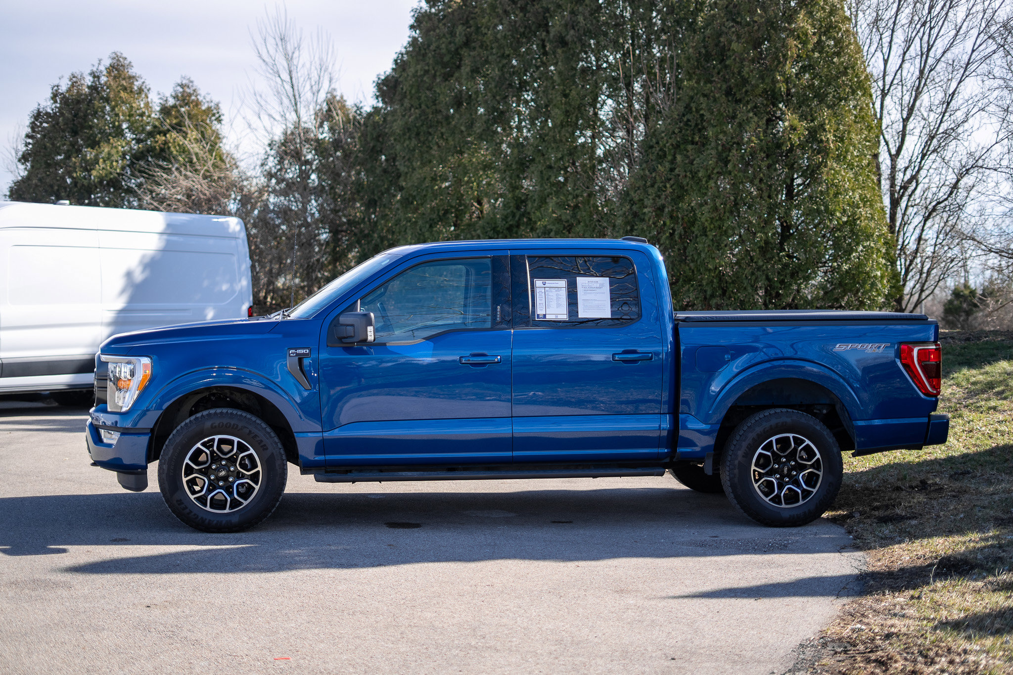Used 2023 Ford F150 XLT w/ Equipment Group 302A High image 9