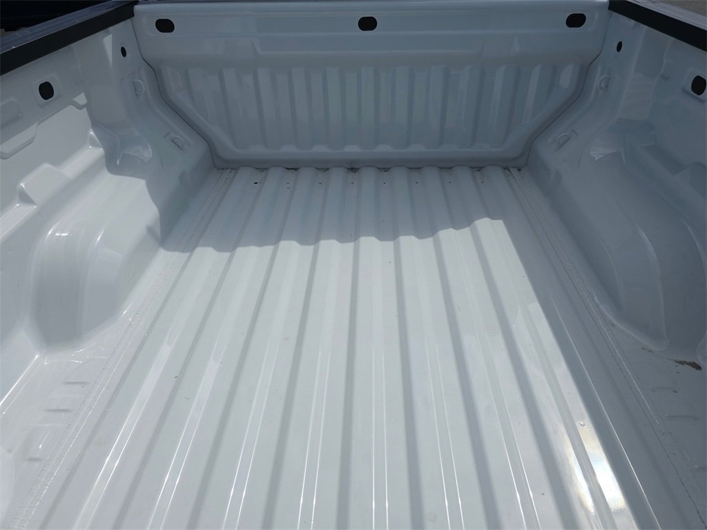 New 2025 Chevrolet Colorado LT w/ LT Convenience Package image 16