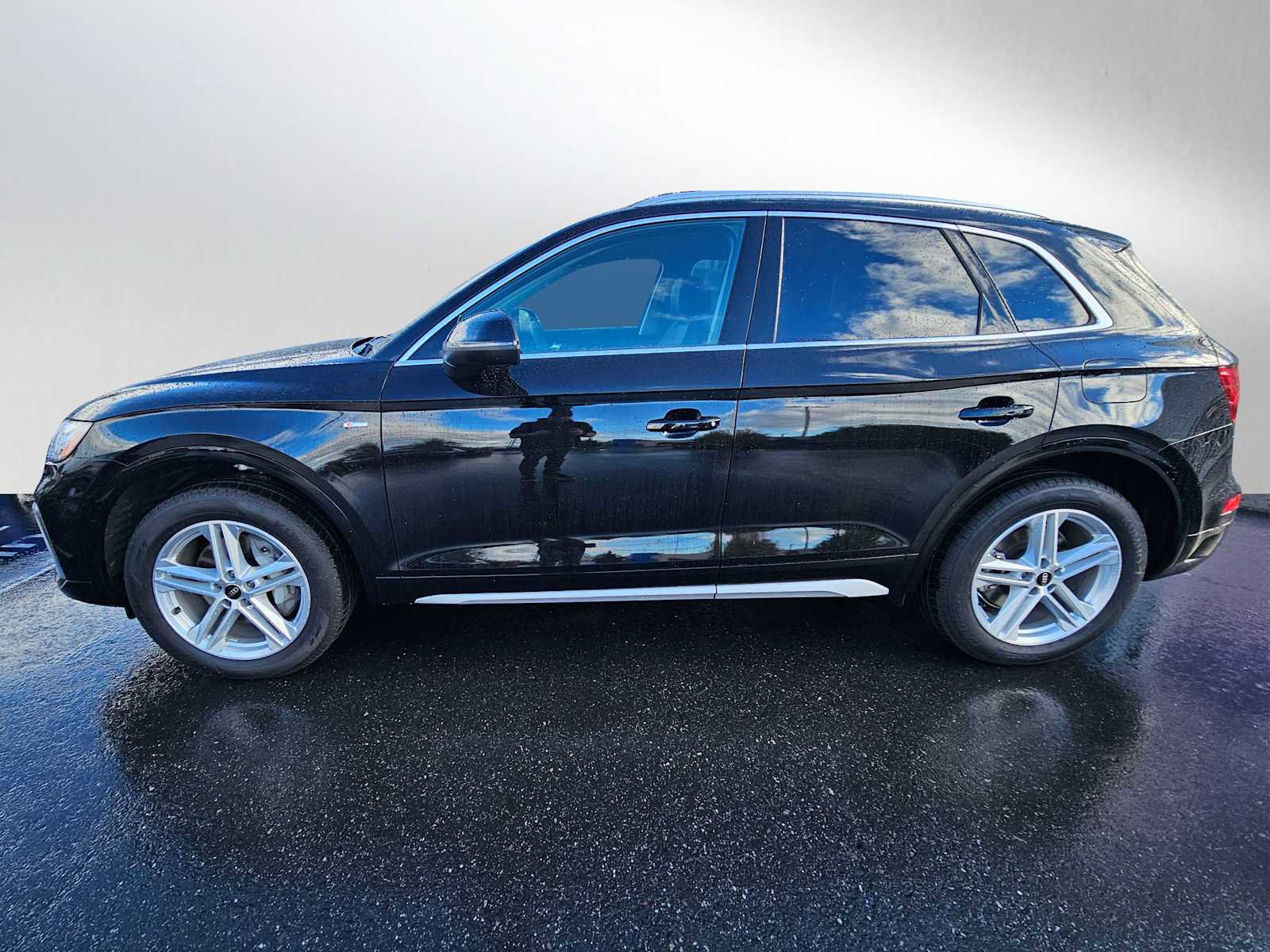 New 2025 Audi Q5 e Premium image 4