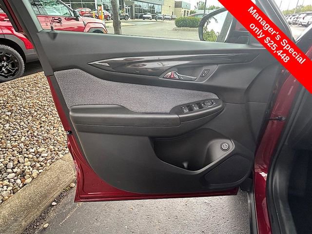 Used 2025 Chevrolet TrailBlazer LT w/ Convenience Package image 17