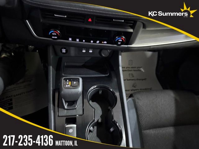 Certified 2025 Nissan Rogue SV image 22