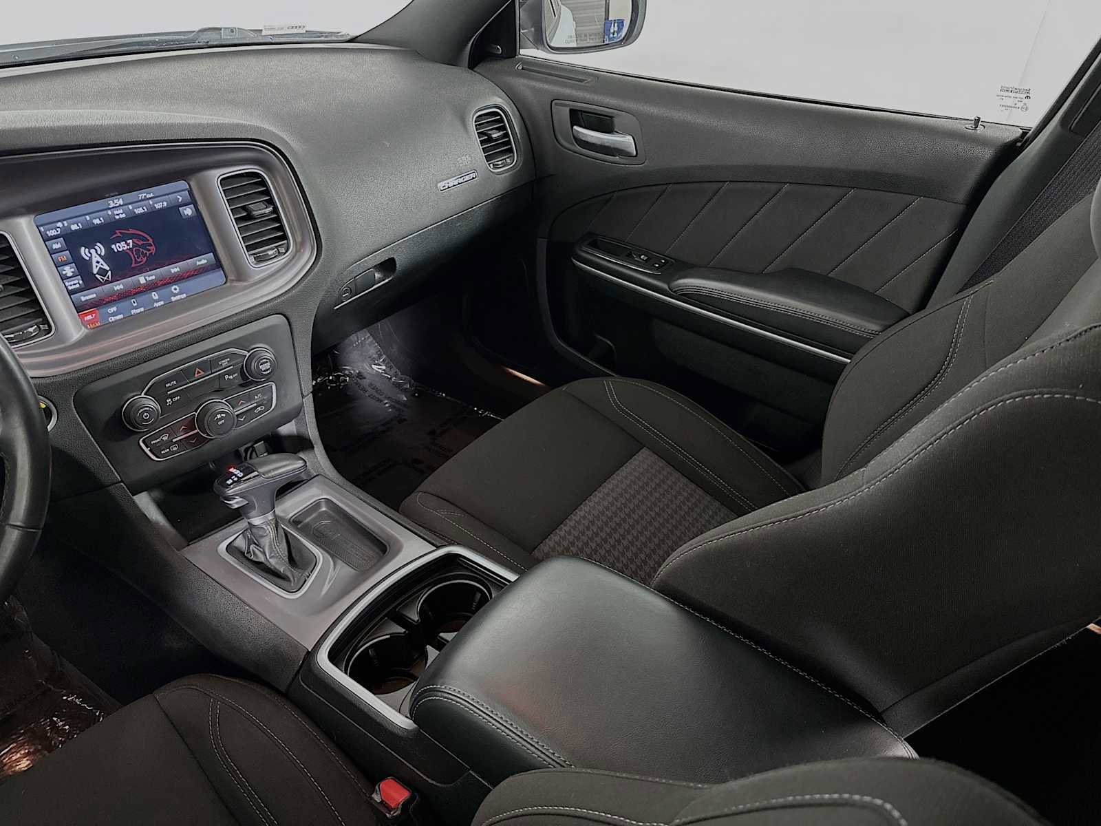 Used 2023 Dodge Charger SXT image 20