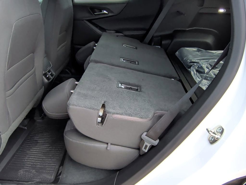 New 2026 Chevrolet Equinox LT w/ Safety and Technology Package image 36