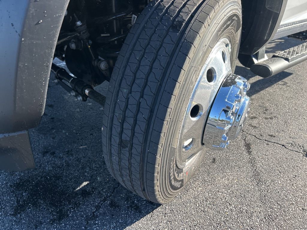 New 2026 RAM 5500 Tradesman w/ Chrome Appearance Group image 18