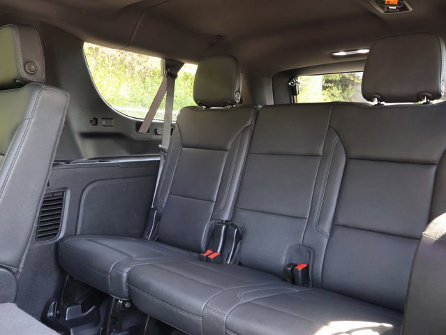 Used 2022 Chevrolet Suburban Z71 w/ Luxury Package AWD/4WD image 24