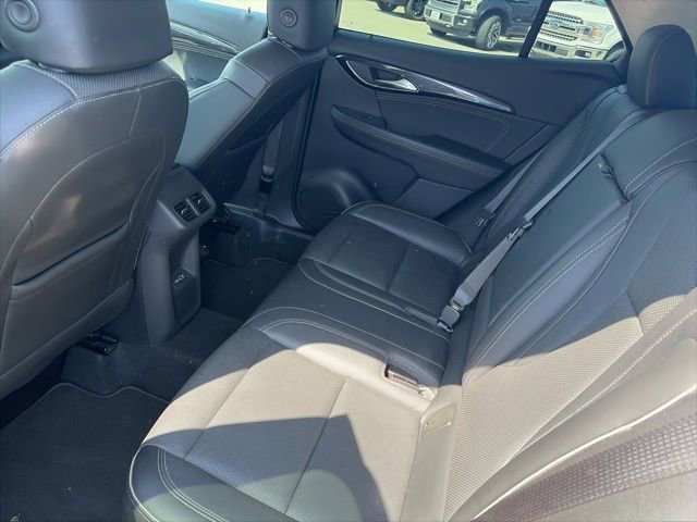 Used 2021 Buick Envision Essence w/ Sport Touring Package FWD image 11