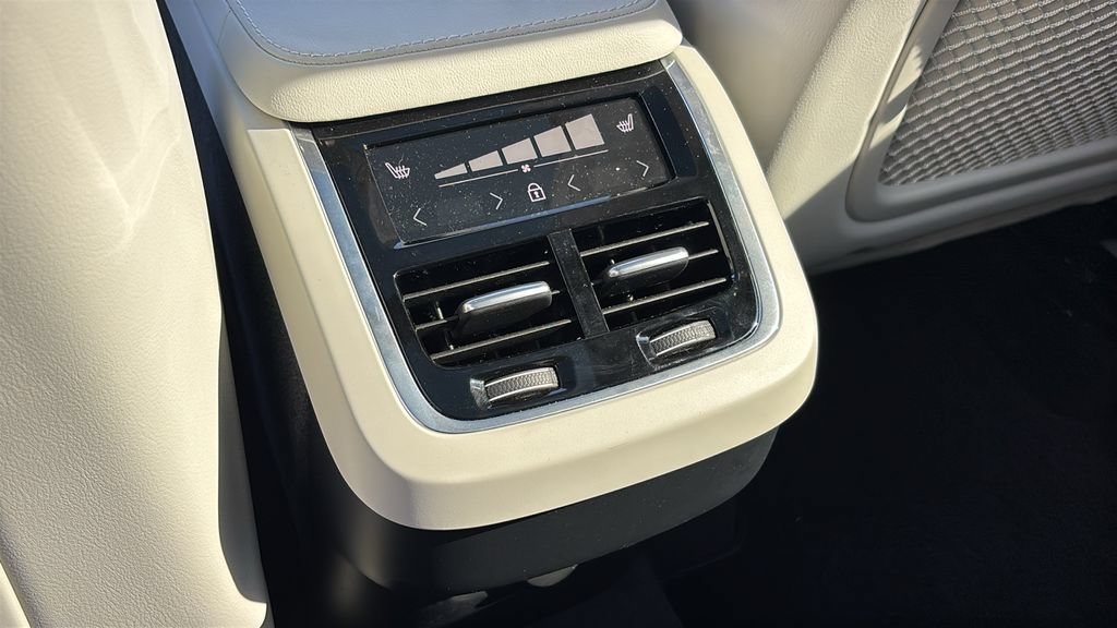Certified 2023 Volvo XC90 B6 Ultimate AWD/4WD image 8