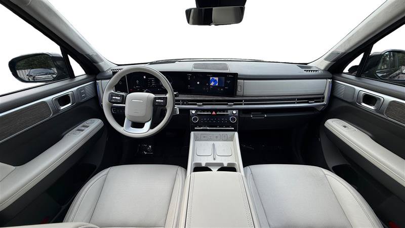 Used 2025 Hyundai Santa Fe Calligraphy FWD image 12