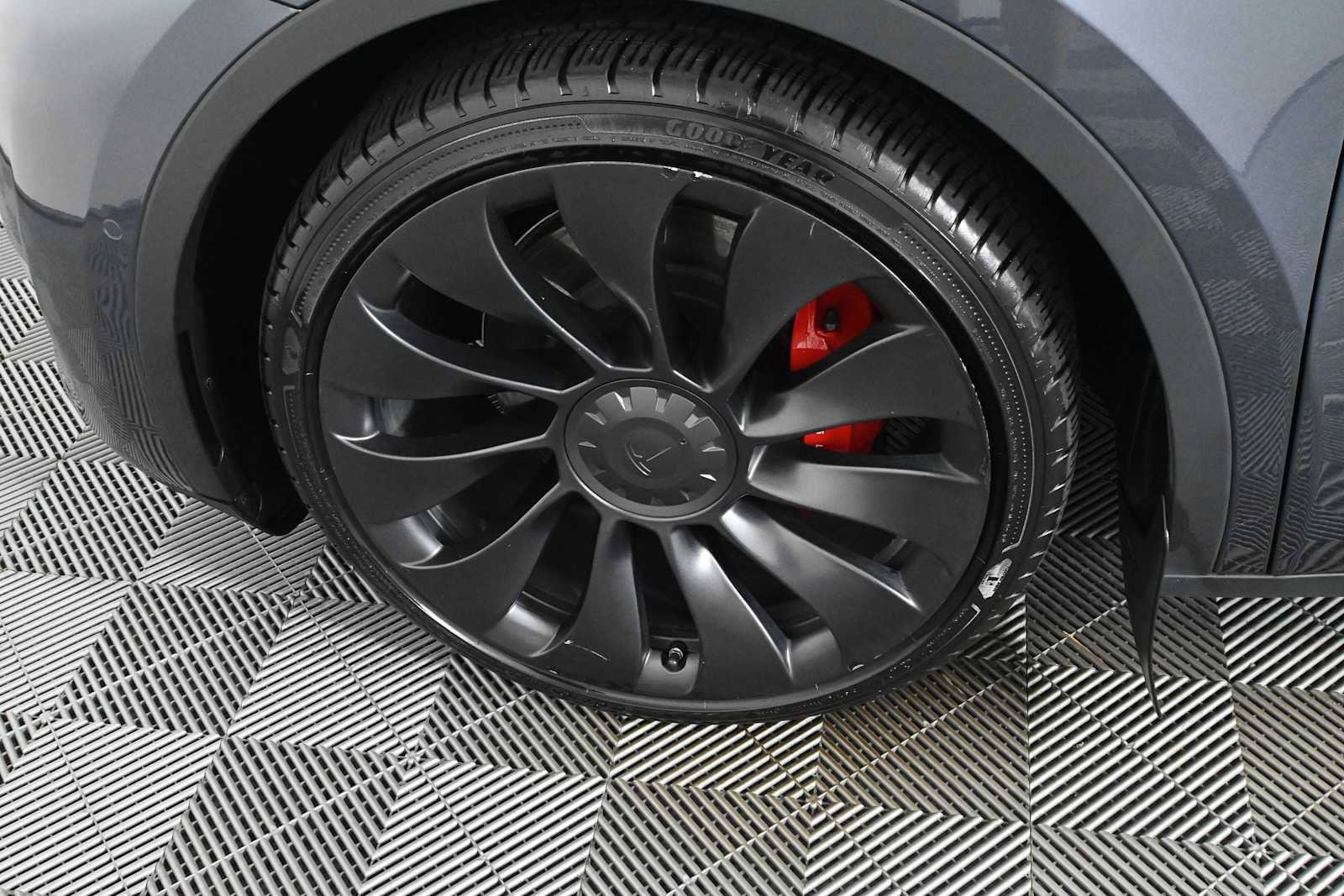 Used 2022 Tesla Model Y Performance AWD/4WD image 28